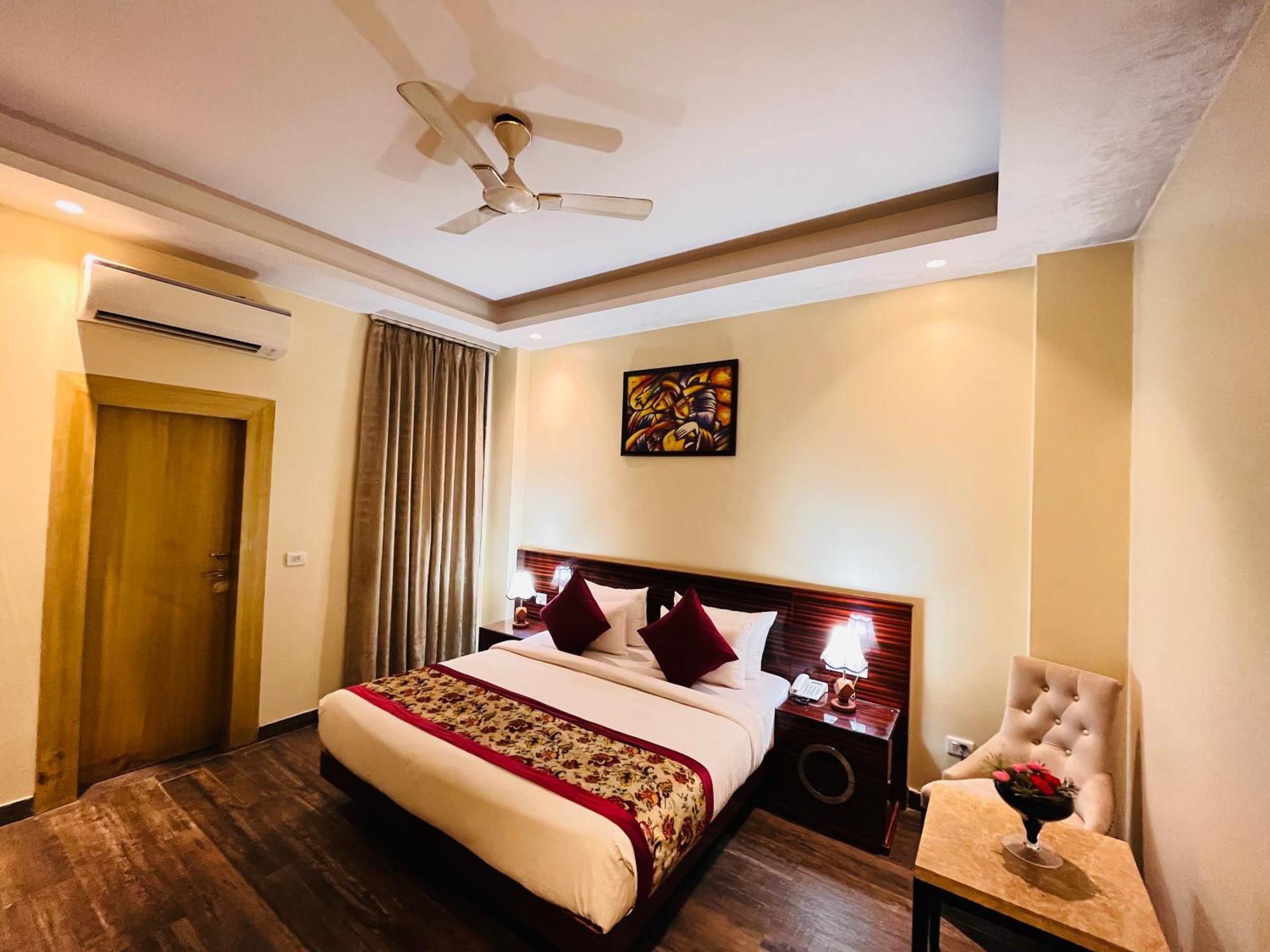 Hotel Banz Near Indira Gandhi Airport Delhi Yeni Delhi Dış mekan fotoğraf
