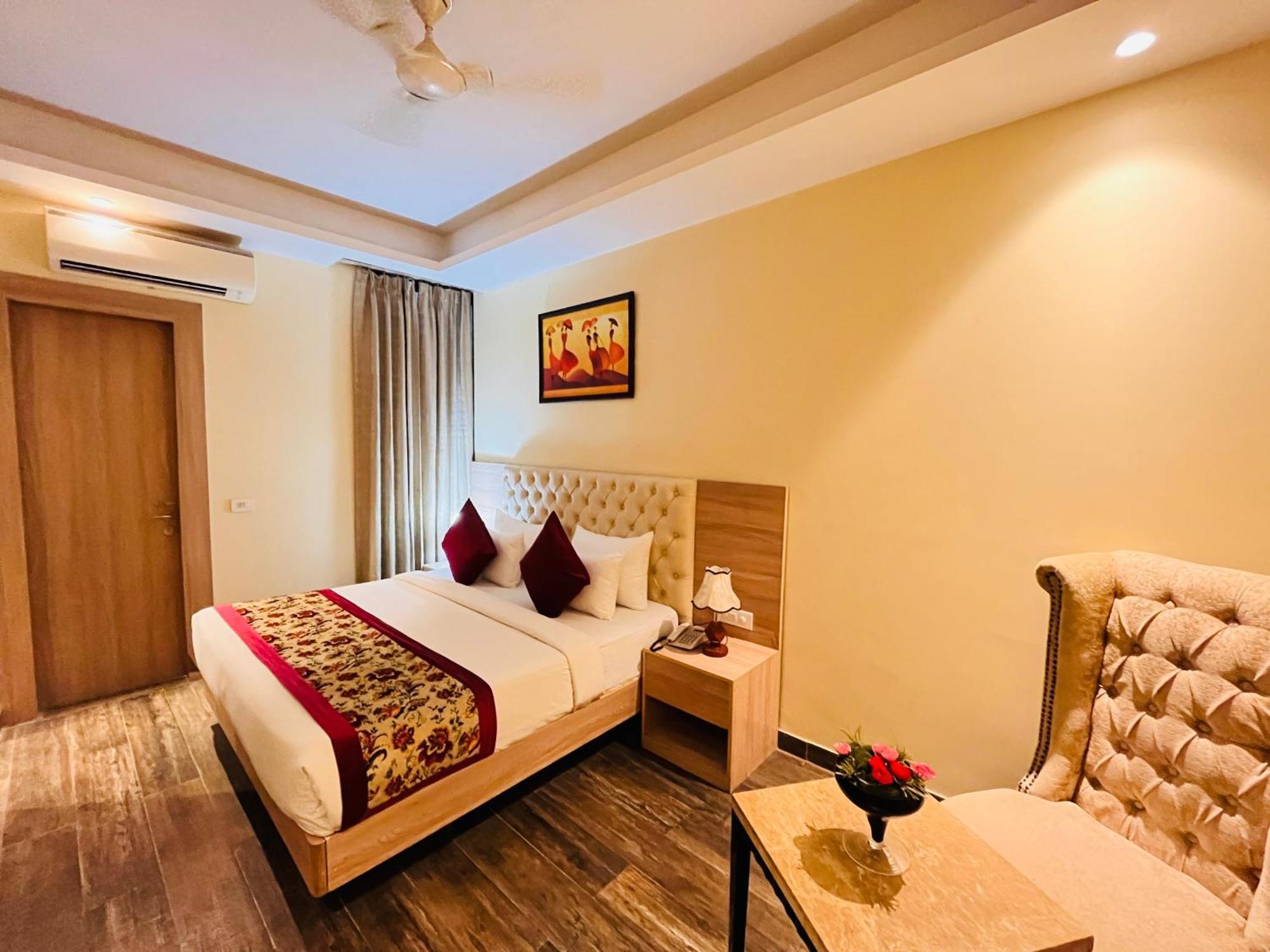 Hotel Banz Near Indira Gandhi Airport Delhi Yeni Delhi Dış mekan fotoğraf