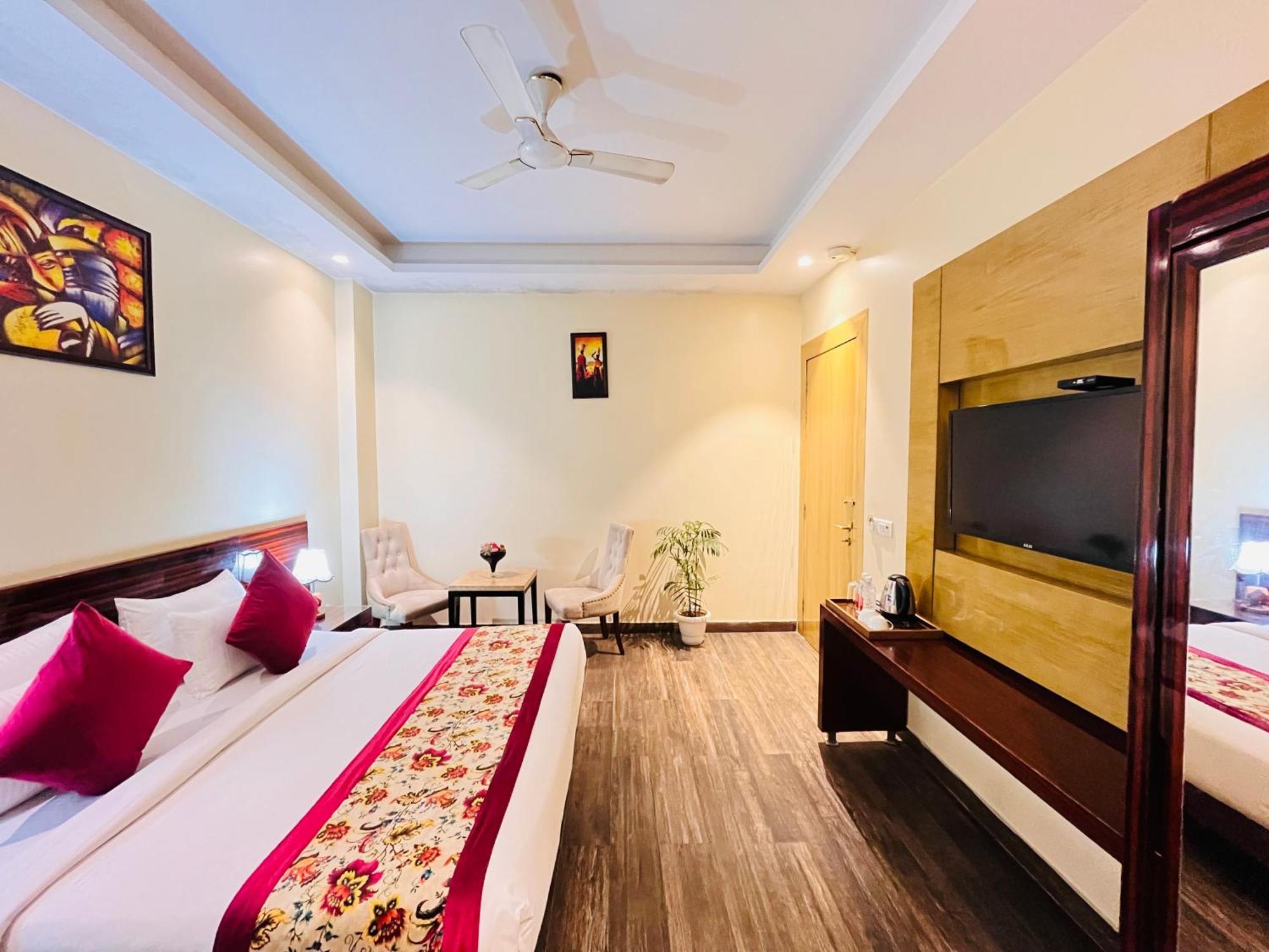 Hotel Banz Near Indira Gandhi Airport Delhi Yeni Delhi Dış mekan fotoğraf