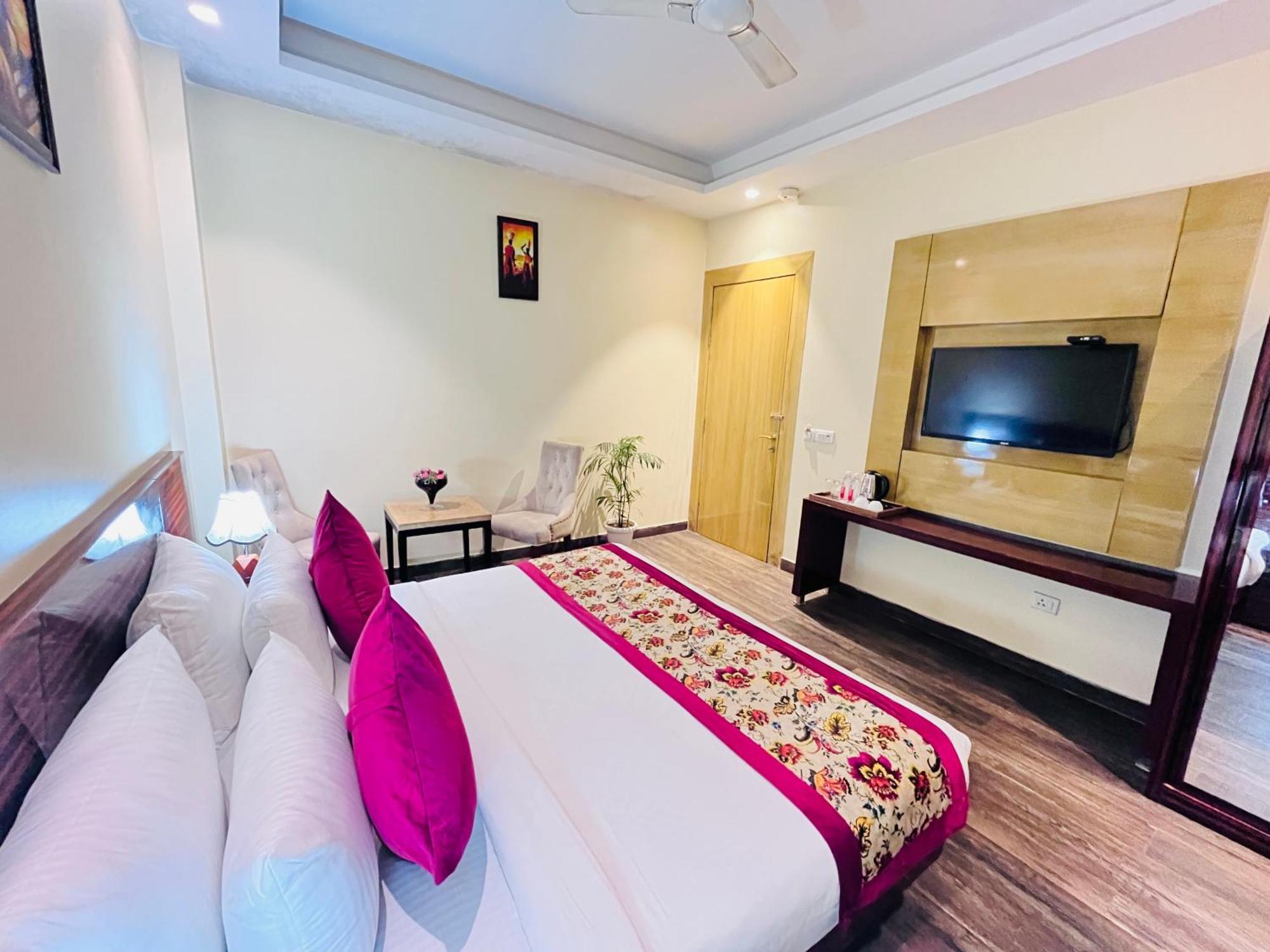 Hotel Banz Near Indira Gandhi Airport Delhi Yeni Delhi Dış mekan fotoğraf
