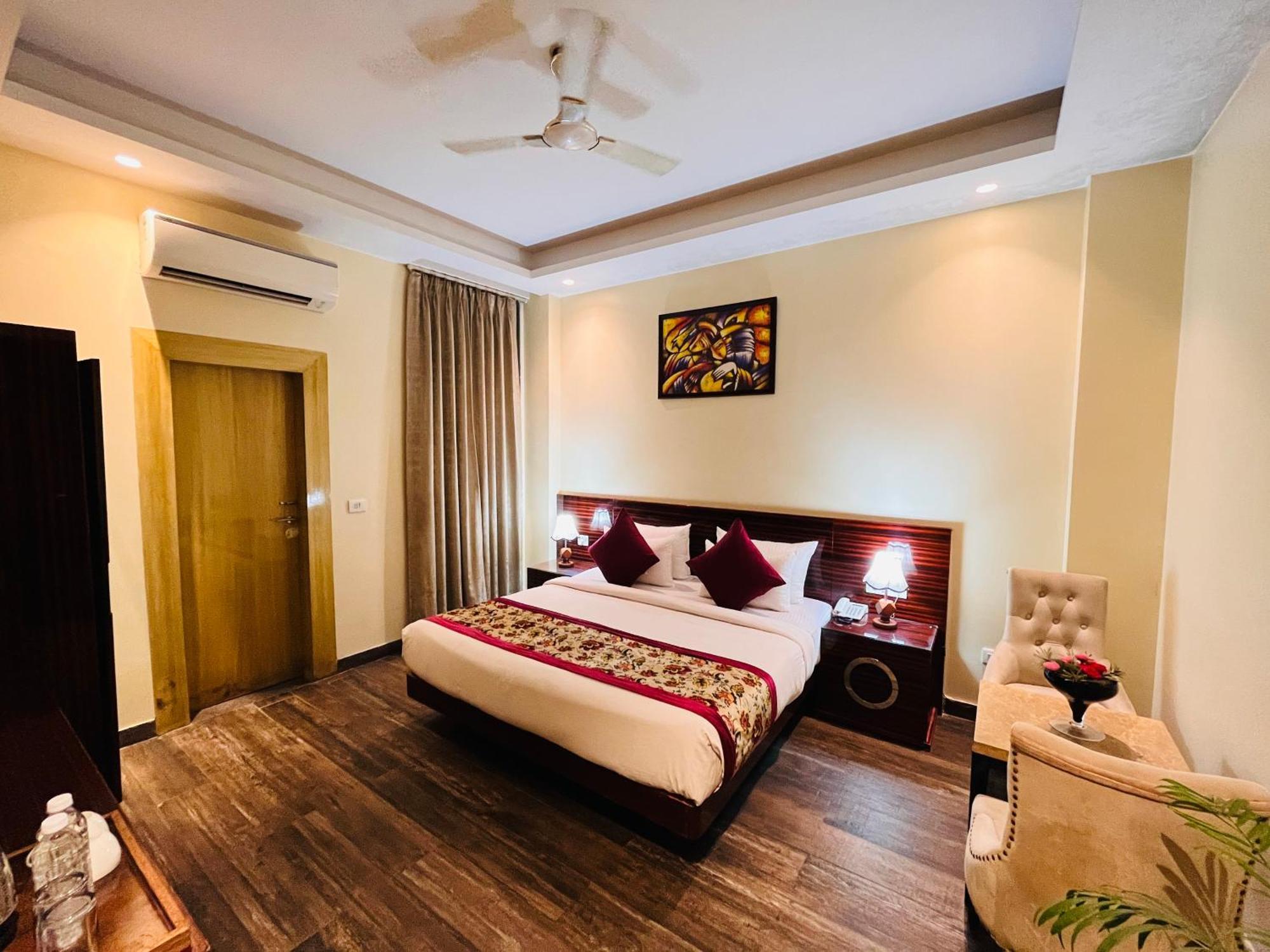 Hotel Banz Near Indira Gandhi Airport Delhi Yeni Delhi Dış mekan fotoğraf