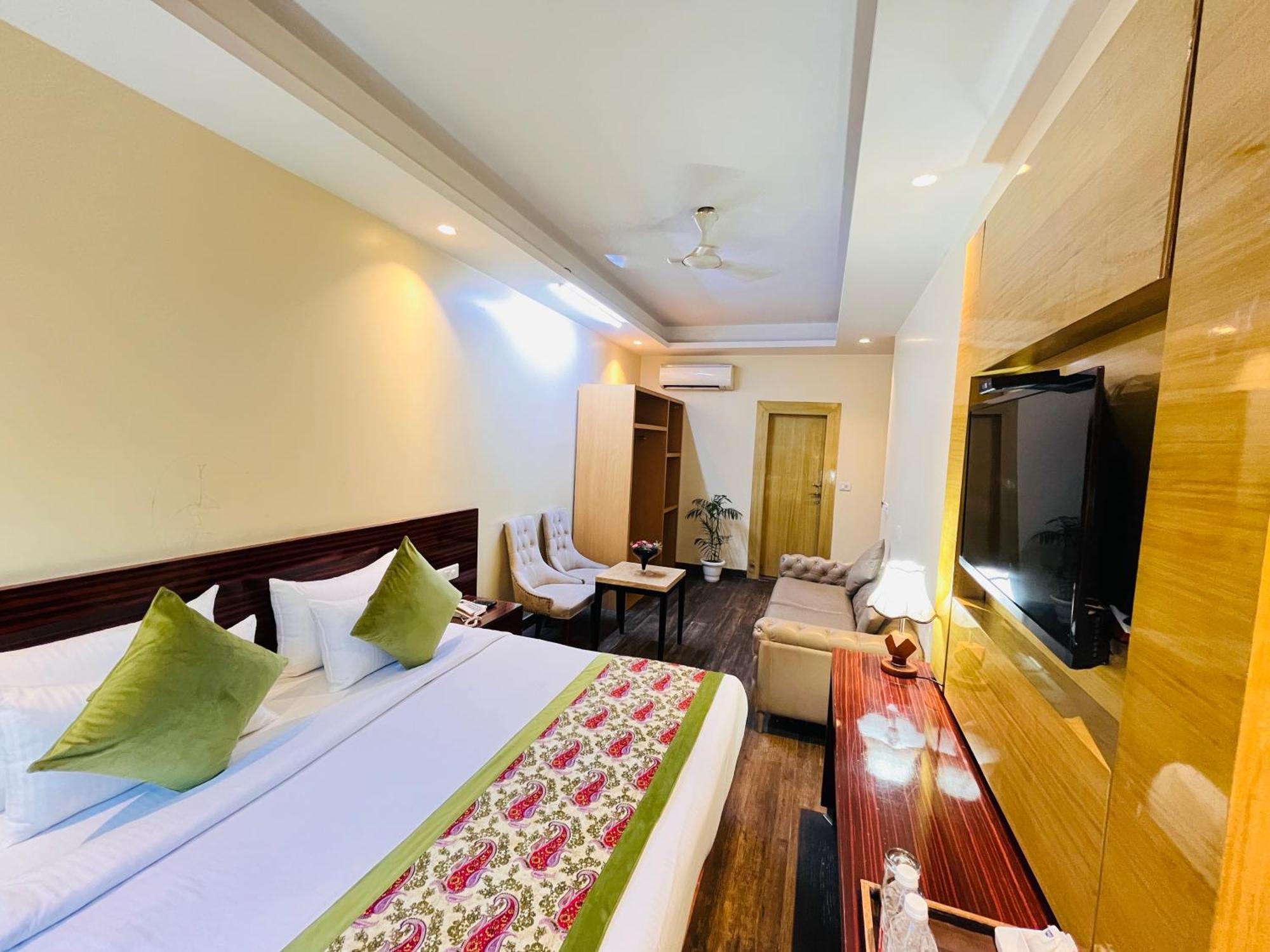 Hotel Banz Near Indira Gandhi Airport Delhi Yeni Delhi Dış mekan fotoğraf
