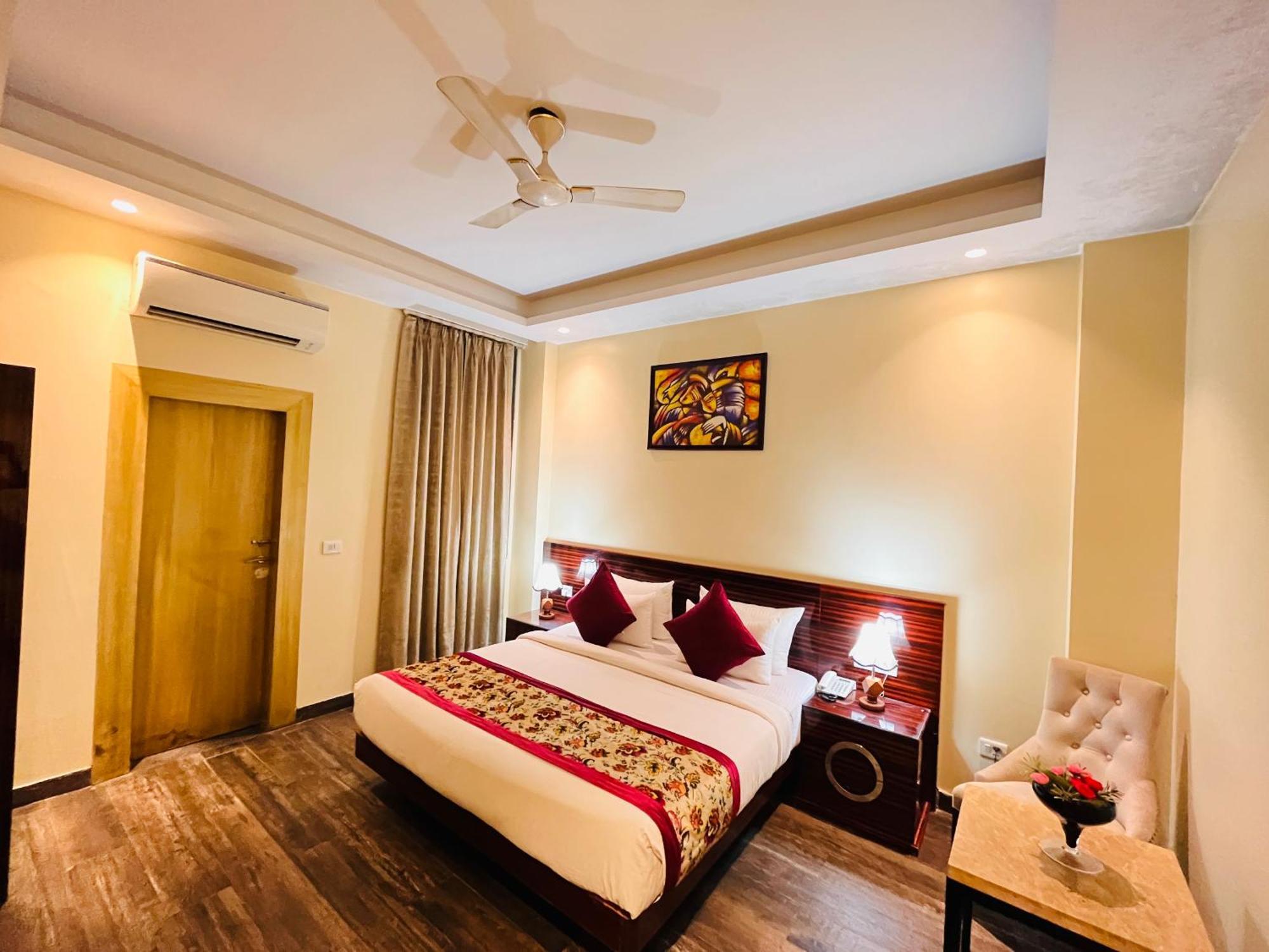 Hotel Banz Near Indira Gandhi Airport Delhi Yeni Delhi Dış mekan fotoğraf