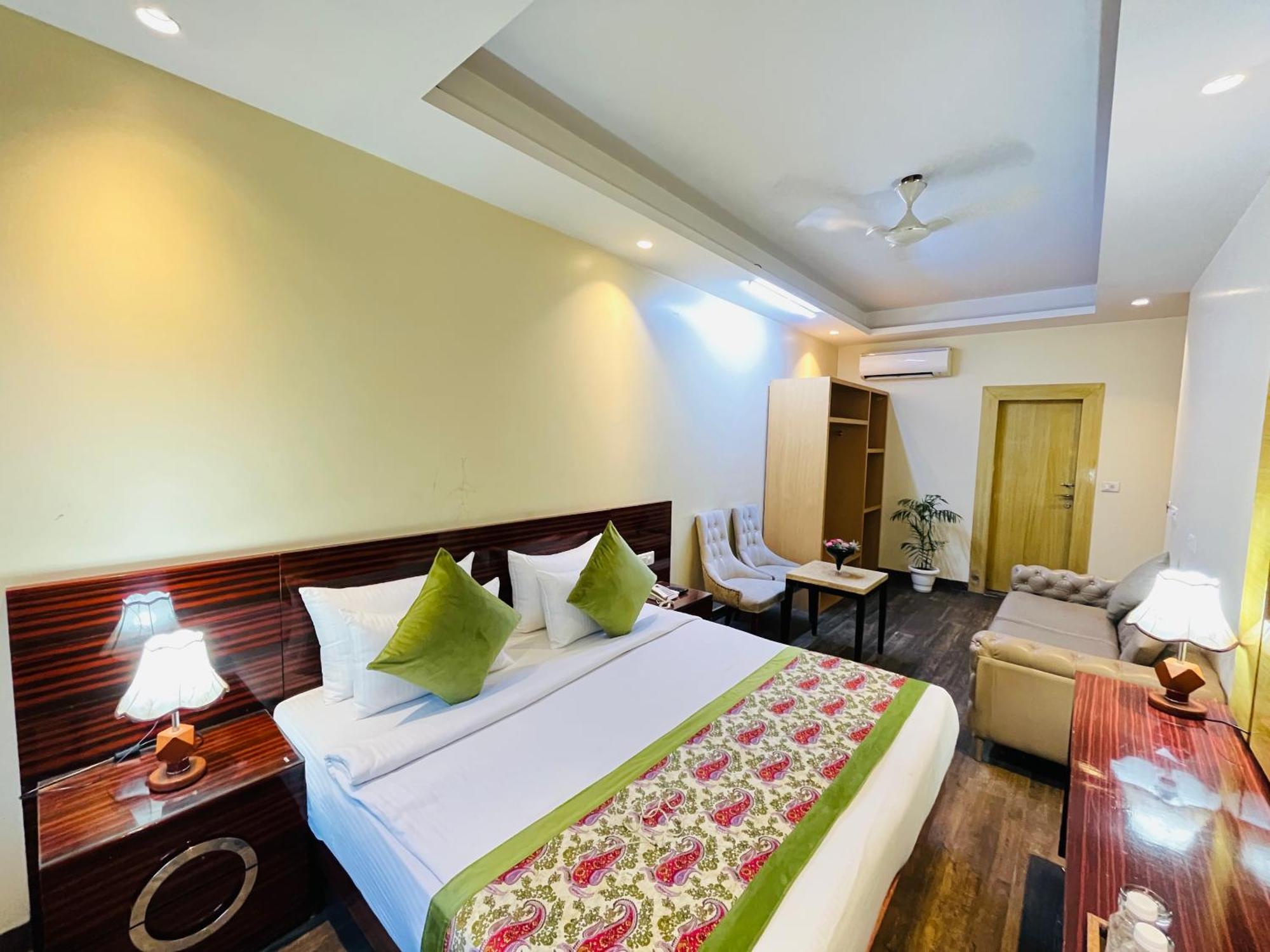 Hotel Banz Near Indira Gandhi Airport Delhi Yeni Delhi Dış mekan fotoğraf