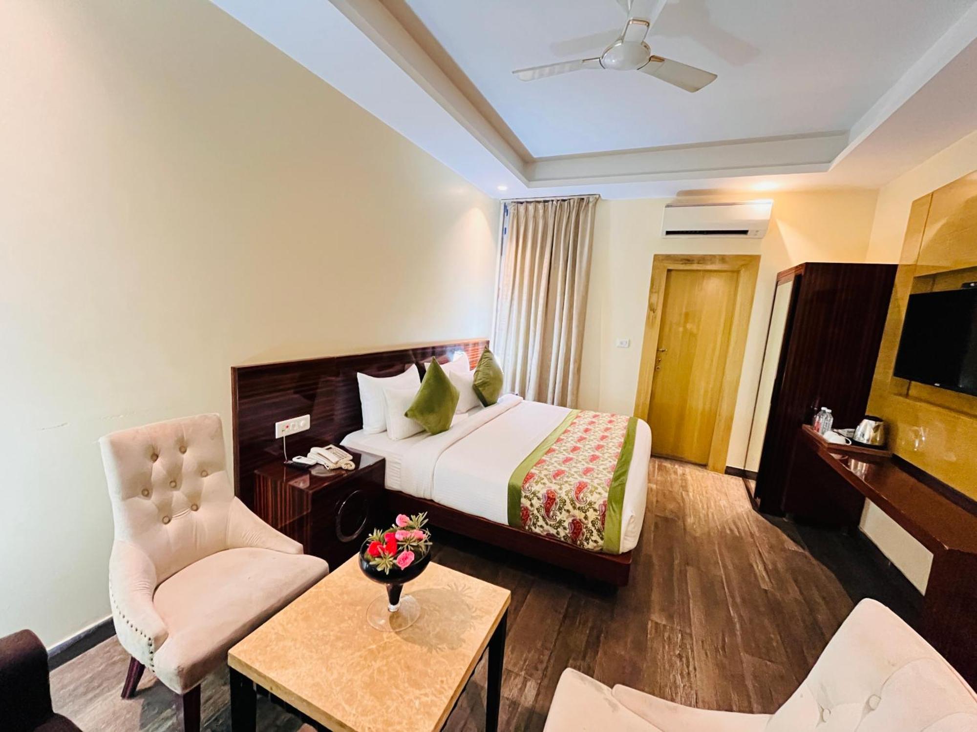 Hotel Banz Near Indira Gandhi Airport Delhi Yeni Delhi Dış mekan fotoğraf